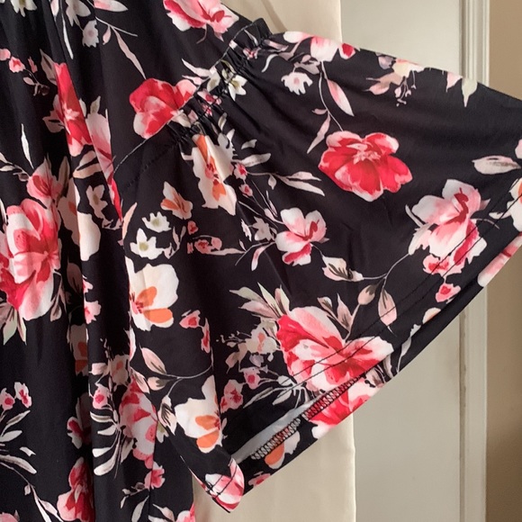 Off the shoulder black and floral print top. New in bag, unbranded, comfortable - Picture 3 of 8